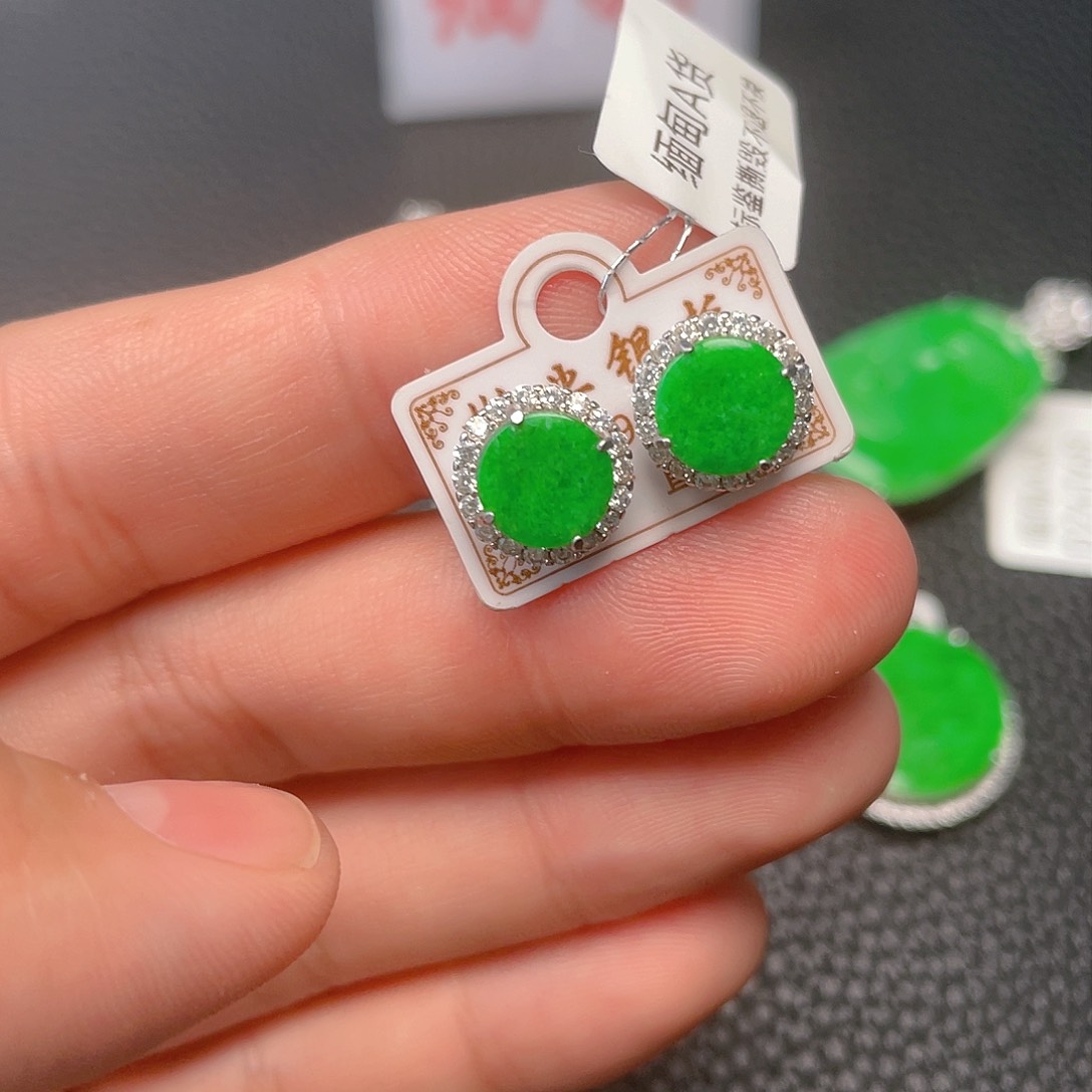 【闪购商品】翡翠吊坠(不含链)银S925镶嵌