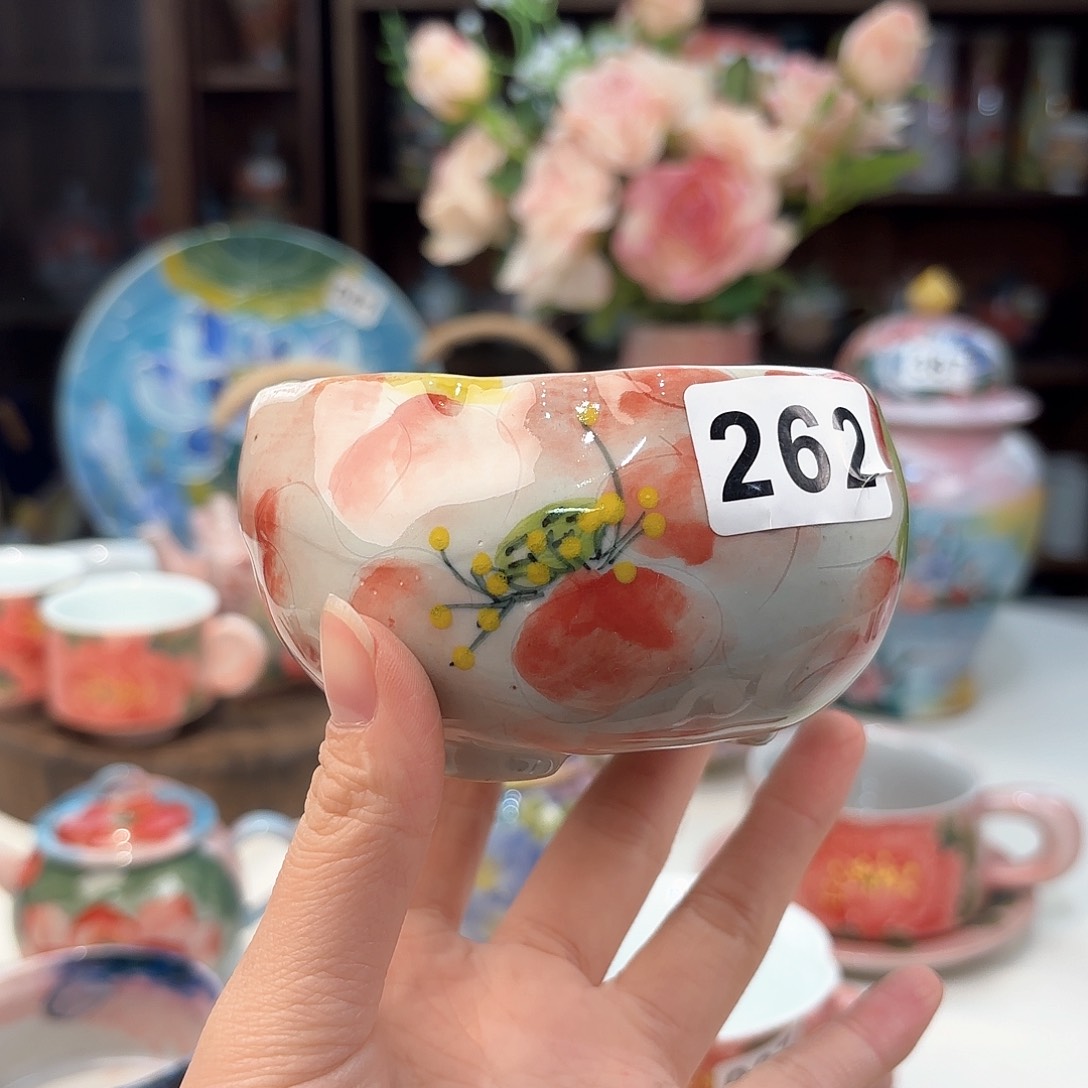 瓷片兔兔好可爱啊