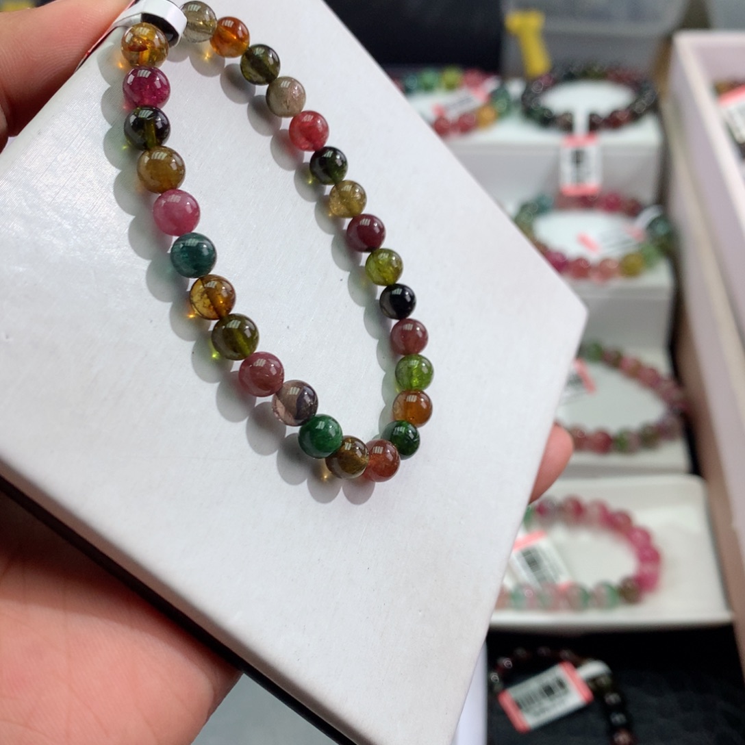 碧玺手链未镶嵌    6mm。   