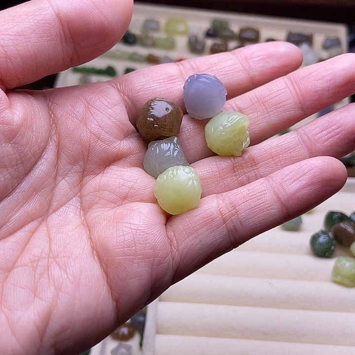 未***来和田玉未镶嵌手链