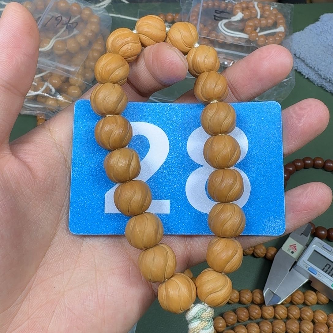 猴头核桃吊坠15扭扭酥。   28