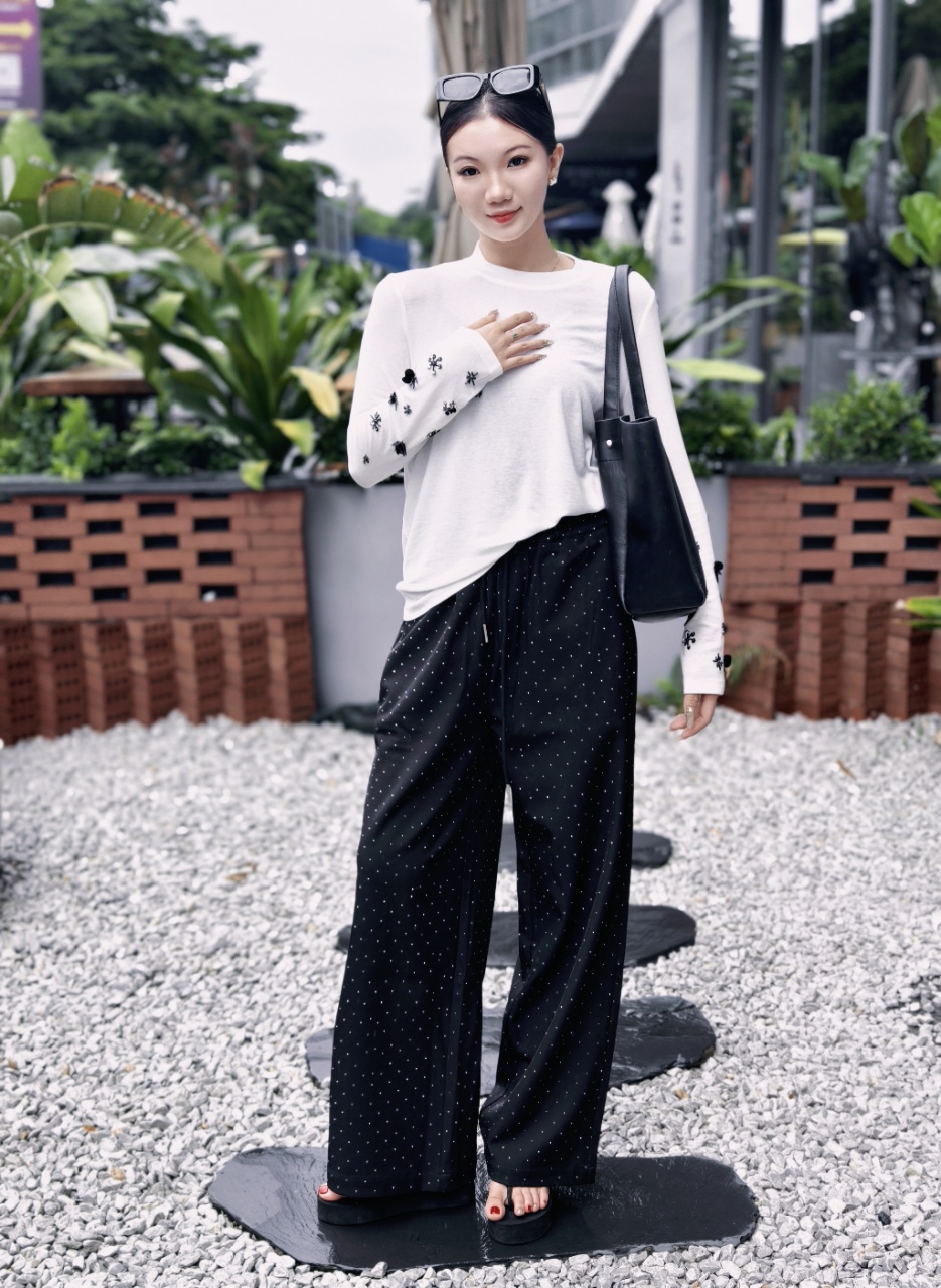 香香高定款 烫钻时尚直通显瘦女士休闲裤