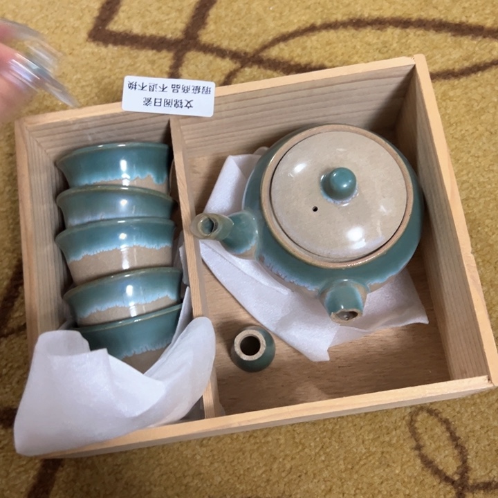 盖碗瓷器直播放漏中