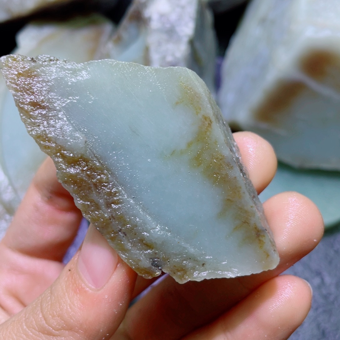 和田玉未镶嵌珠宝半成品