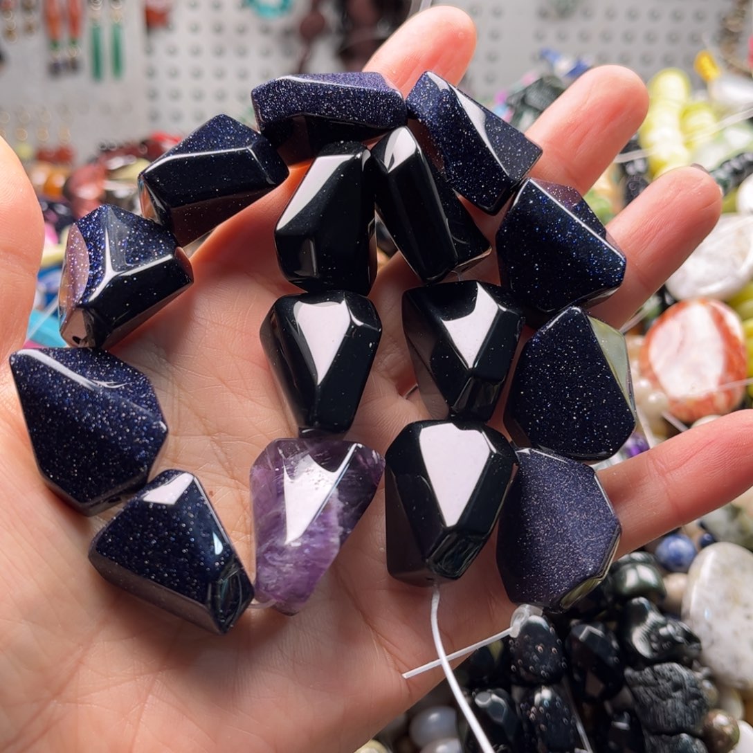 石英质玉珠宝奇石未镶嵌图