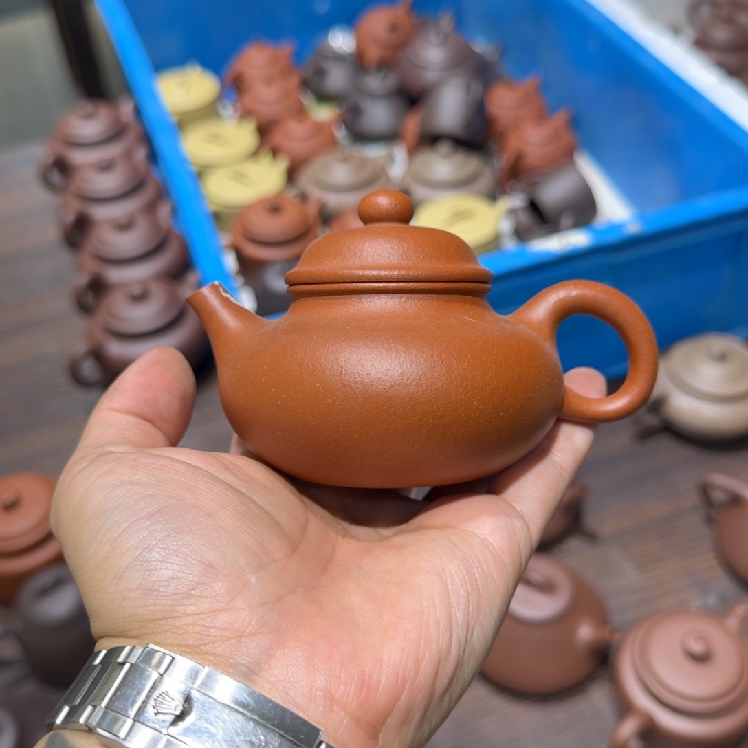 茶壶紫砂瑕疵纯红容天