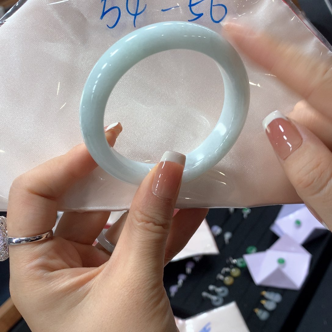 未镶嵌手镯翡翠买断