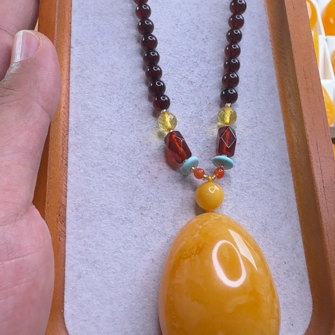 蜜蜡毛衣链未镶嵌