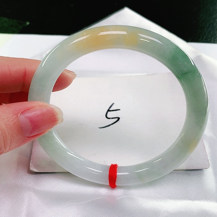 翡翠手镯（圆镯）未镶嵌