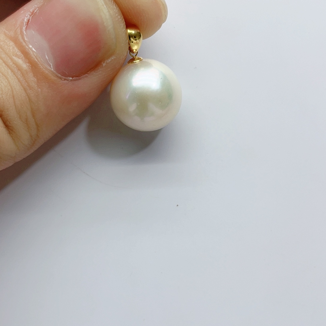 淡水珍珠18K金镶嵌颈饰