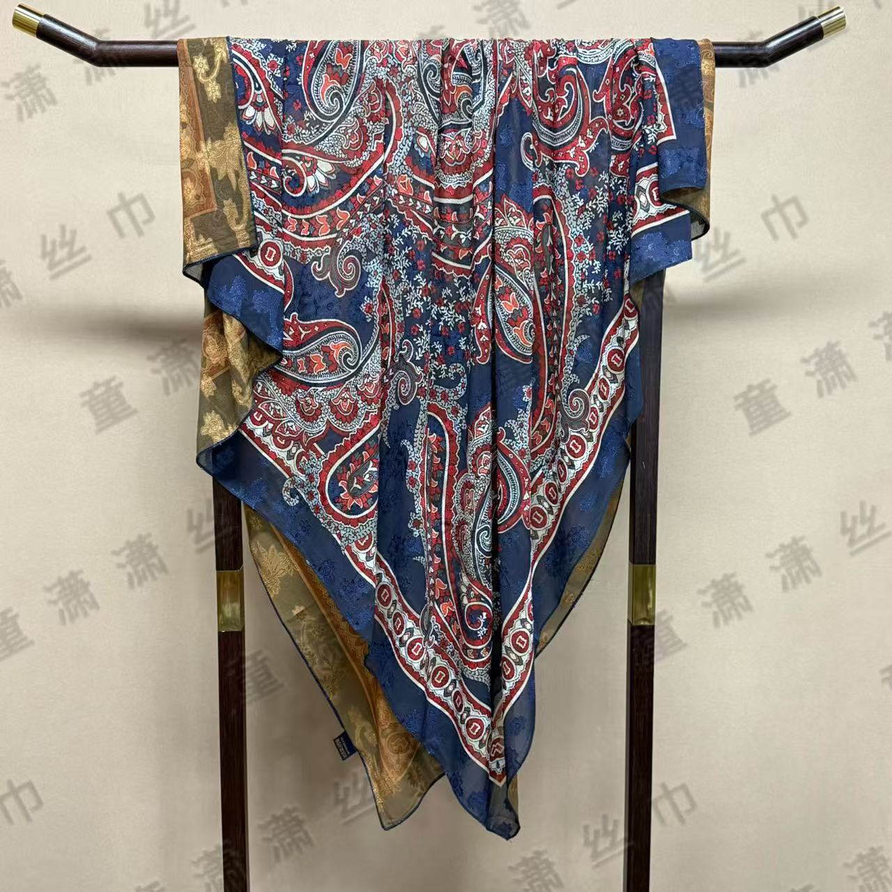 （丹枫腰果）烧花135*135左右方巾围巾