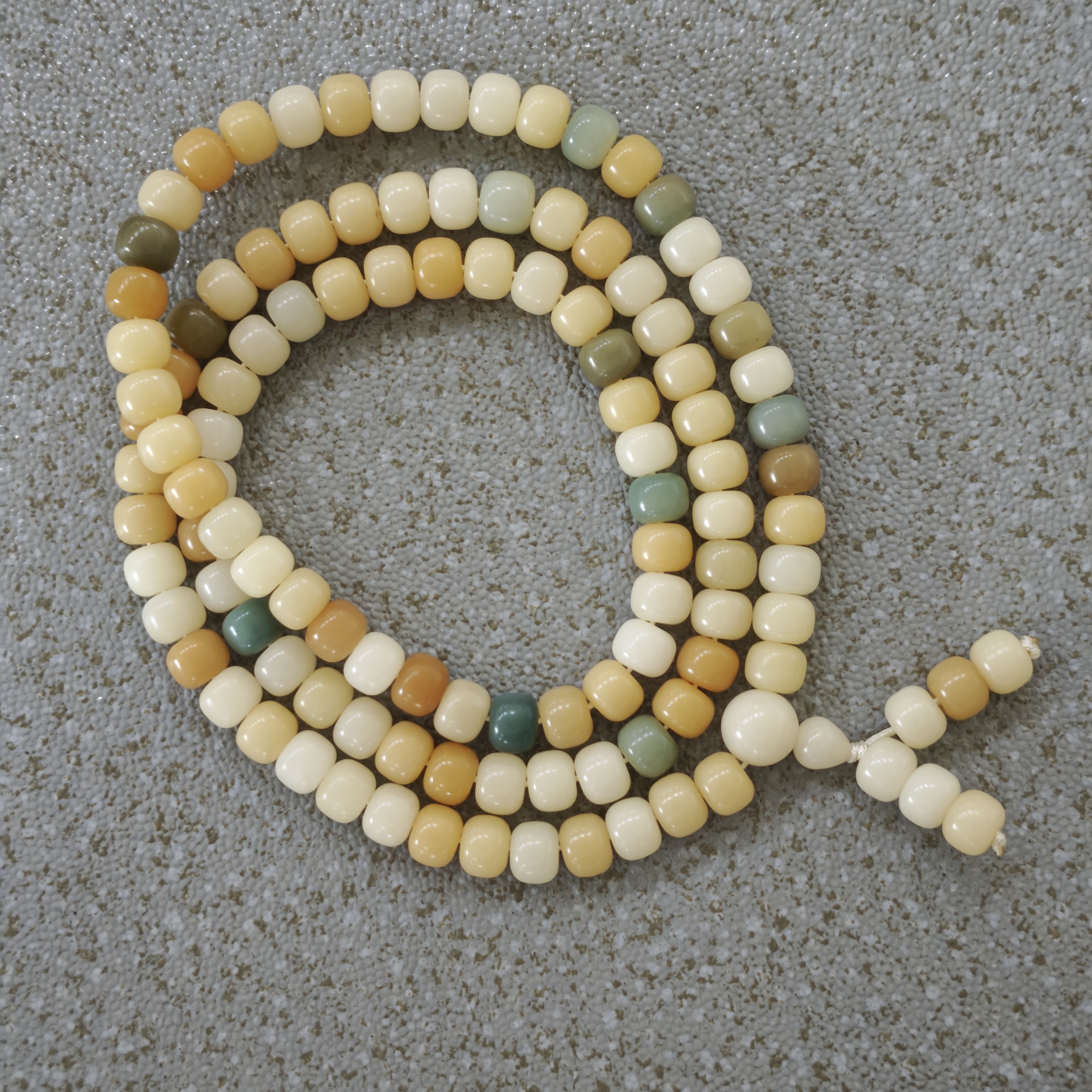 P282 多宝菩提1.0cm多圈手串