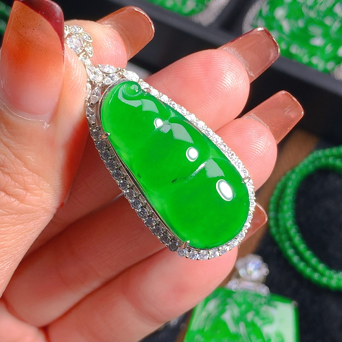 翡翠吊坠(不含链)未镶嵌