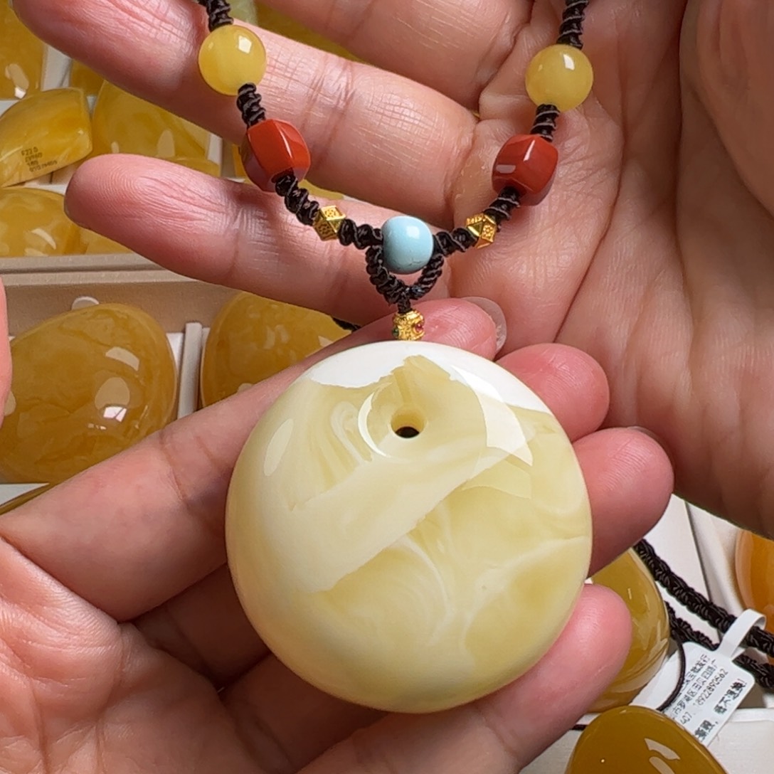 蜜蜡毛衣链未镶嵌无优化