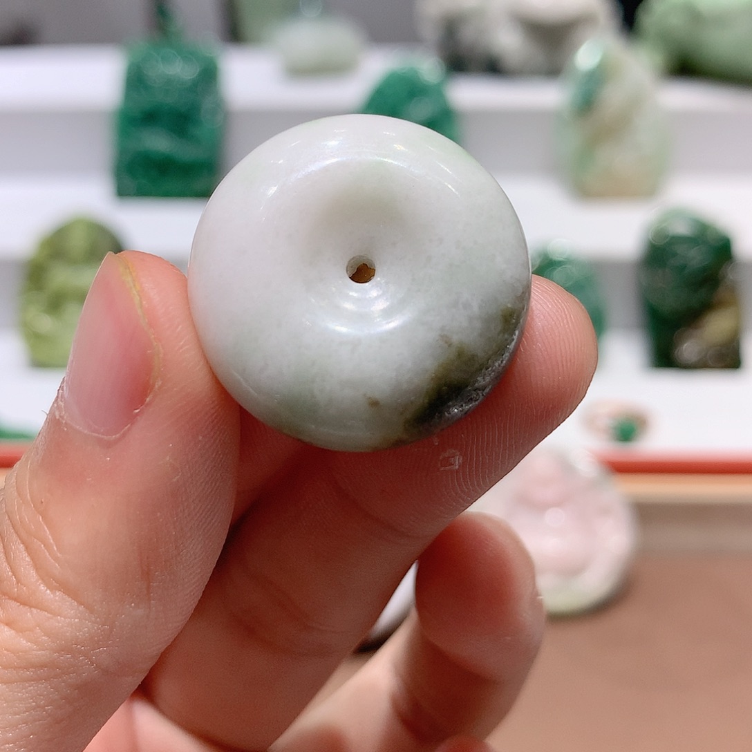 独山玉挂件未镶嵌