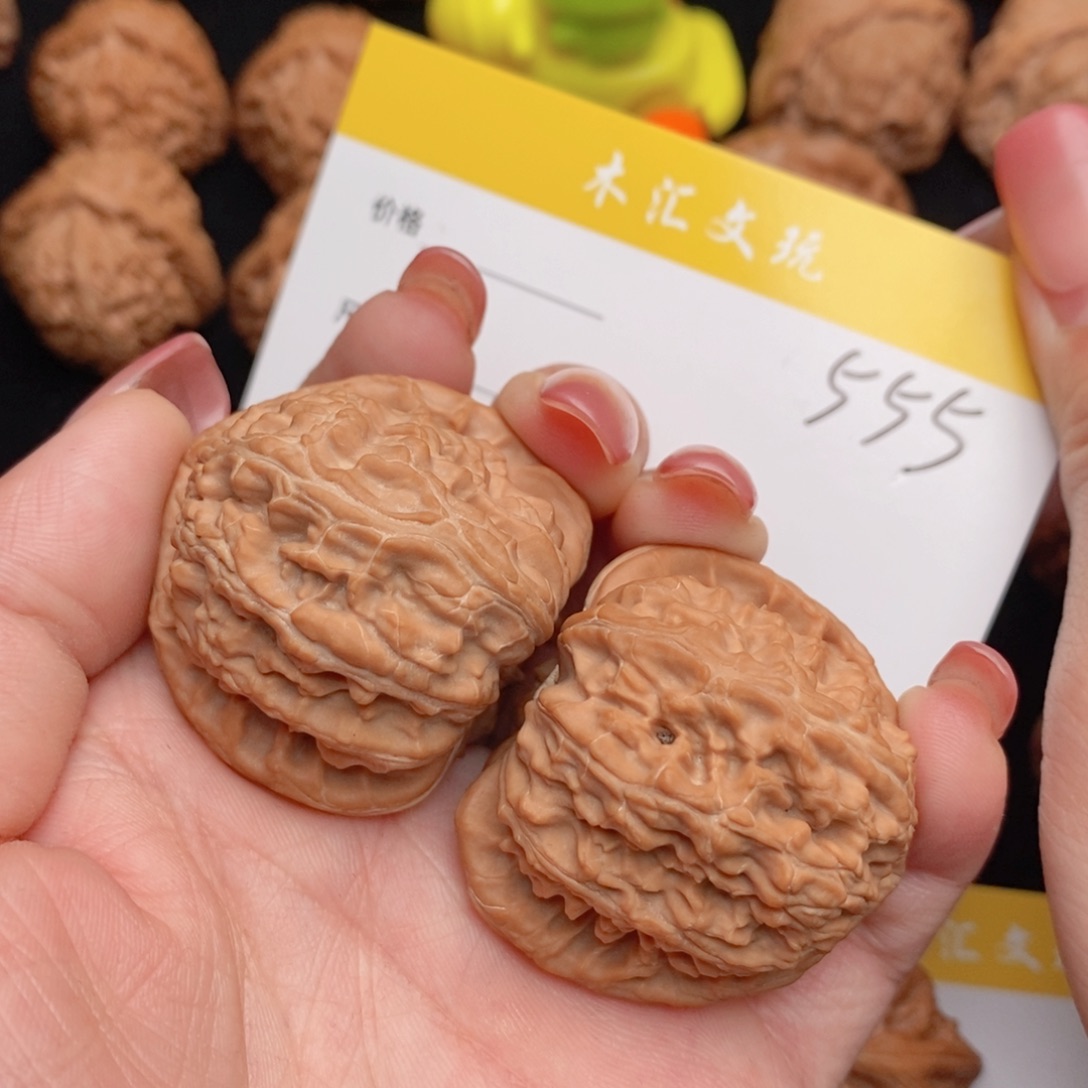 文玩核桃吊坠韩*韩39全品白狮子555