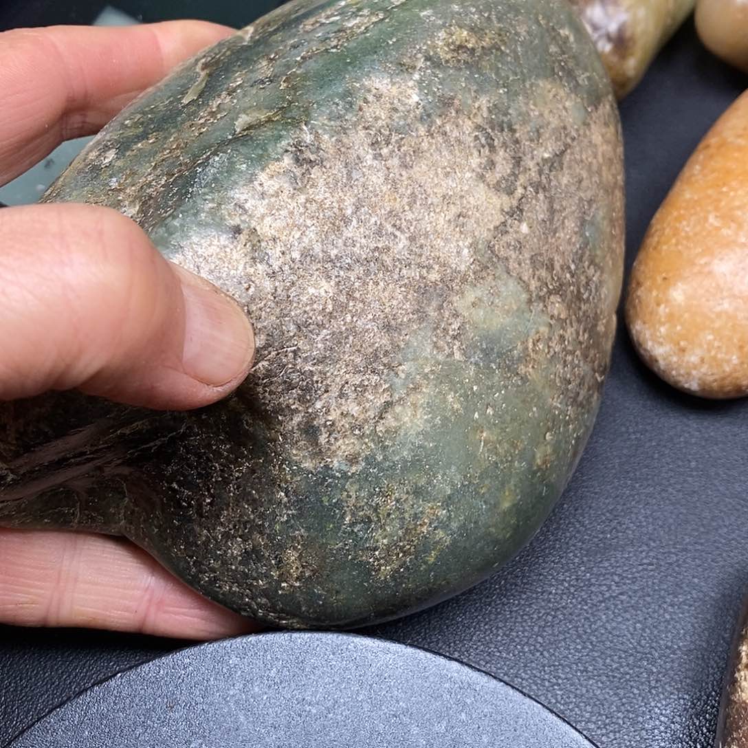 和田玉未镶嵌珠宝奇石