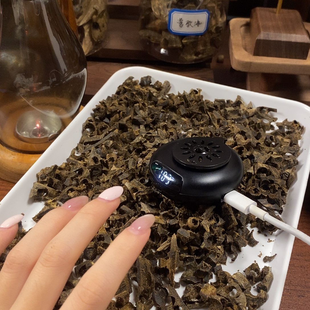 ぅ***介香料棋楠紫罗兰40g+车载