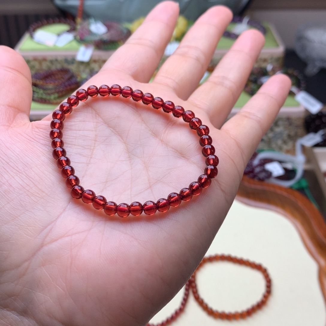 未镶嵌石榴石手串手串4.8