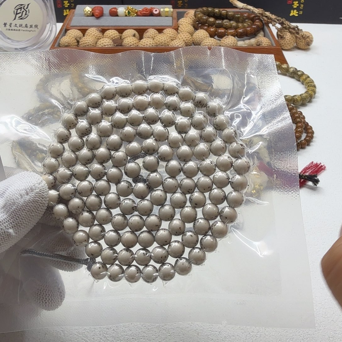 星月菩提吊坠25梵天冰白针尖星河豚龙蛋7圆108一物一图