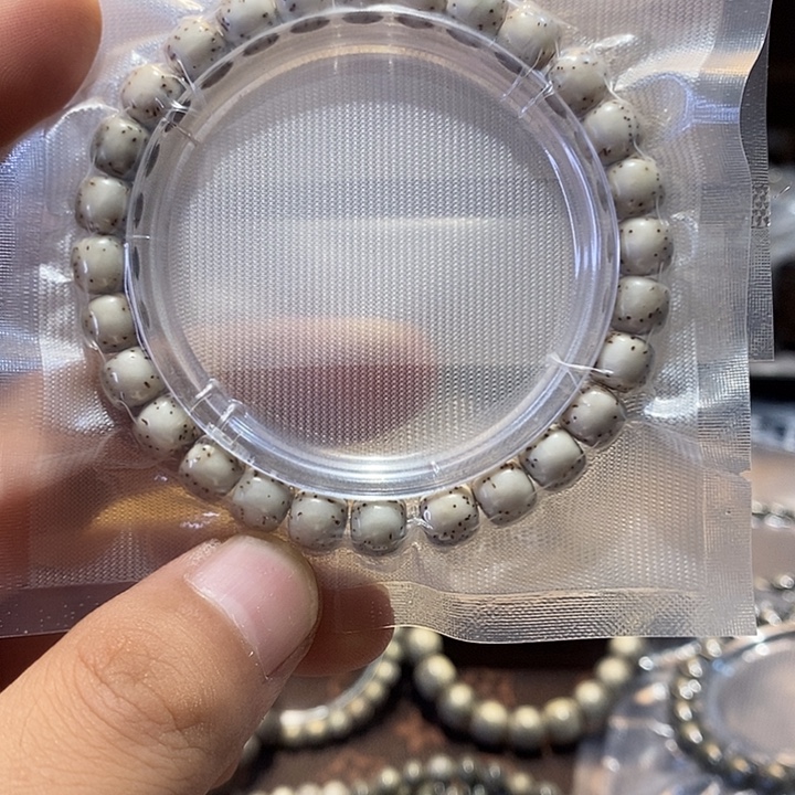 手串星月菩提8x7石玉料河豚