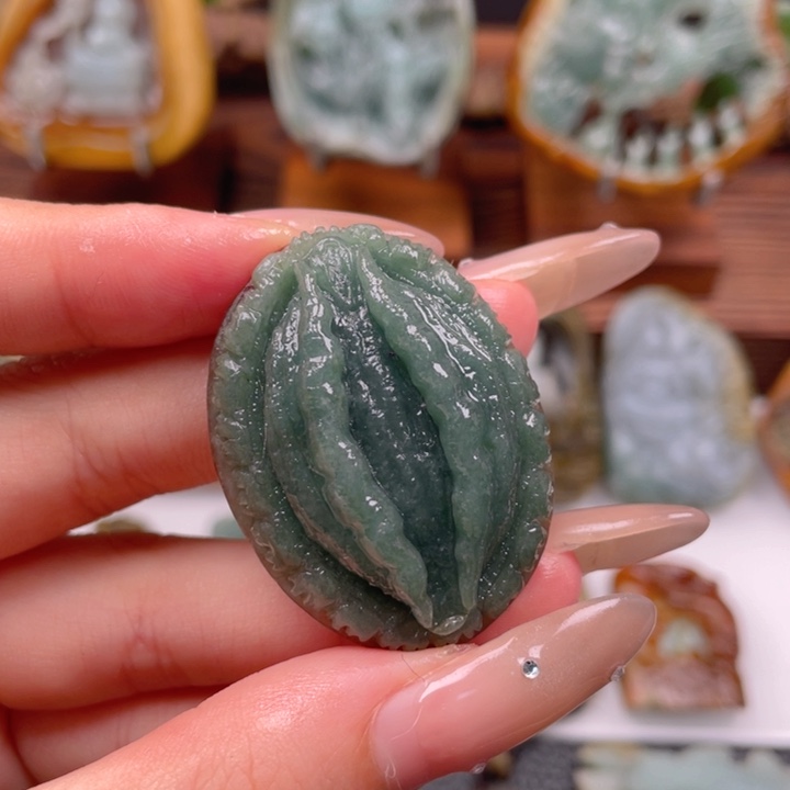 定制翡翠未镶嵌翡翠