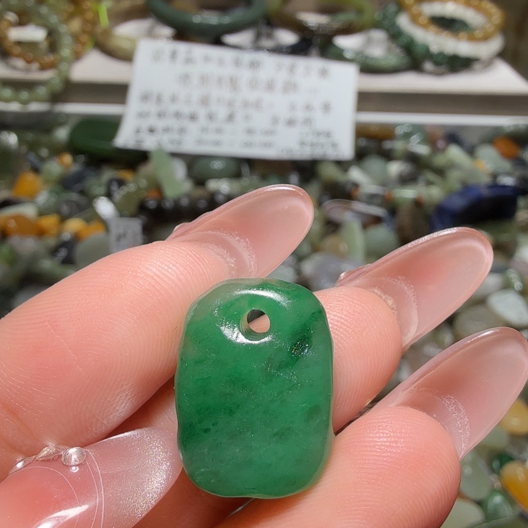 和田玉未镶嵌珠宝奇石