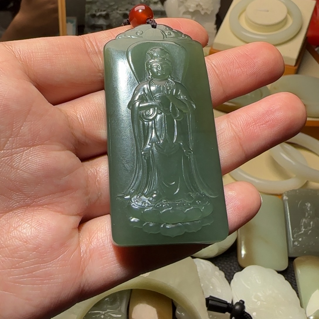 和田玉未镶嵌颈饰