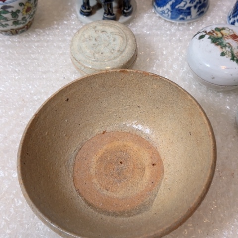 瓷片一个全手工制作龙泉碗