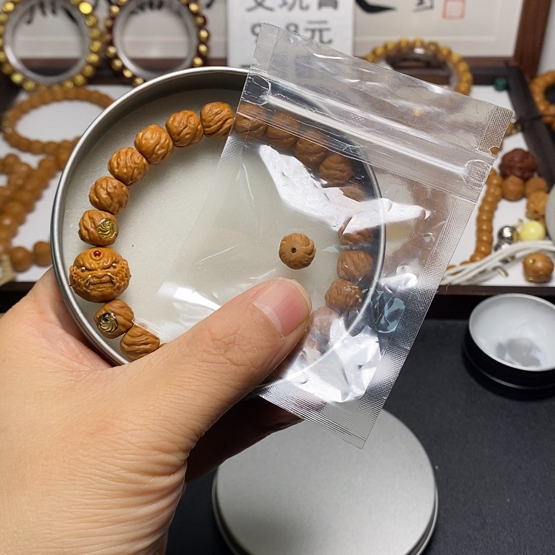 猴头核桃吊坠全品10左右高配魔珠30号