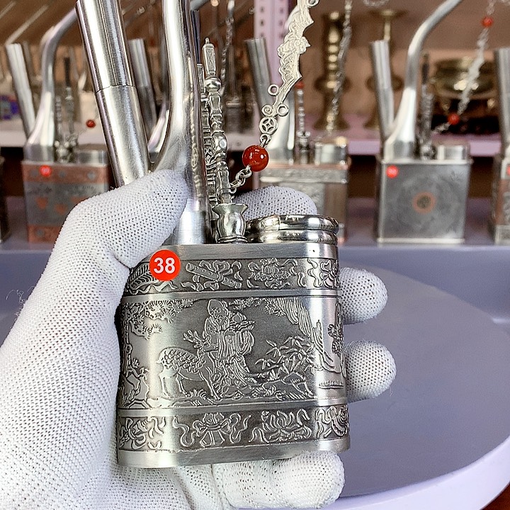 人***年铜白铜苏工浮雕圆壶