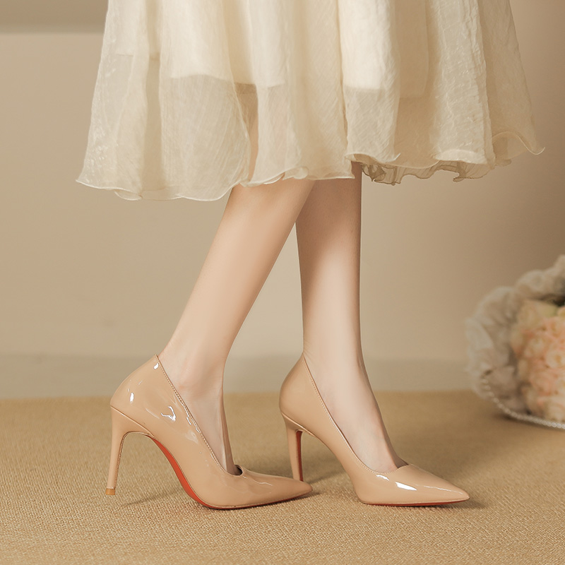 胖脚版红底高跟鞋女新款尖头细跟气质裸色加宽职业工作大小码单鞋