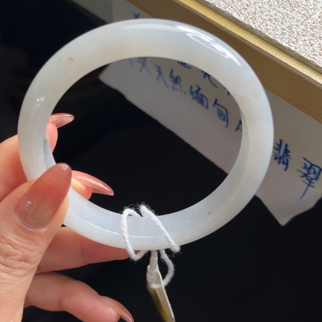 翡翠未镶嵌手镯手镯