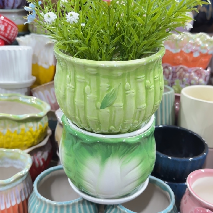 不清楚问客服凑9块包邮，有孔，多肉植物花盆