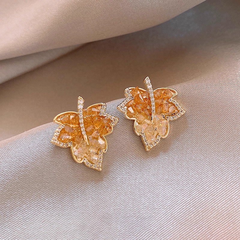 铜合金耳饰 A264-A秋冬复古枫叶耳环2025新款高级感独特耳钉8450