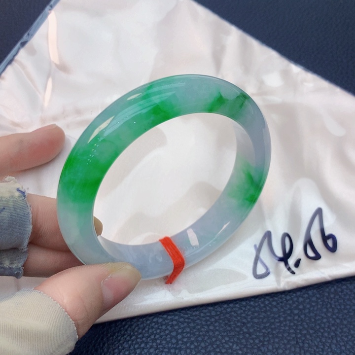 翡翠未镶嵌手镯翡翠手镯