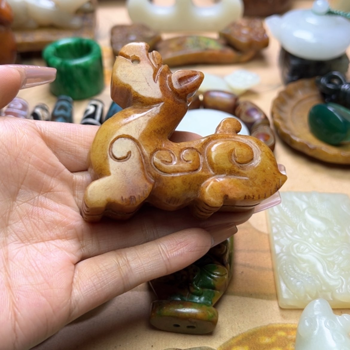 【闪购商品】蛇纹石玉颈饰未镶嵌