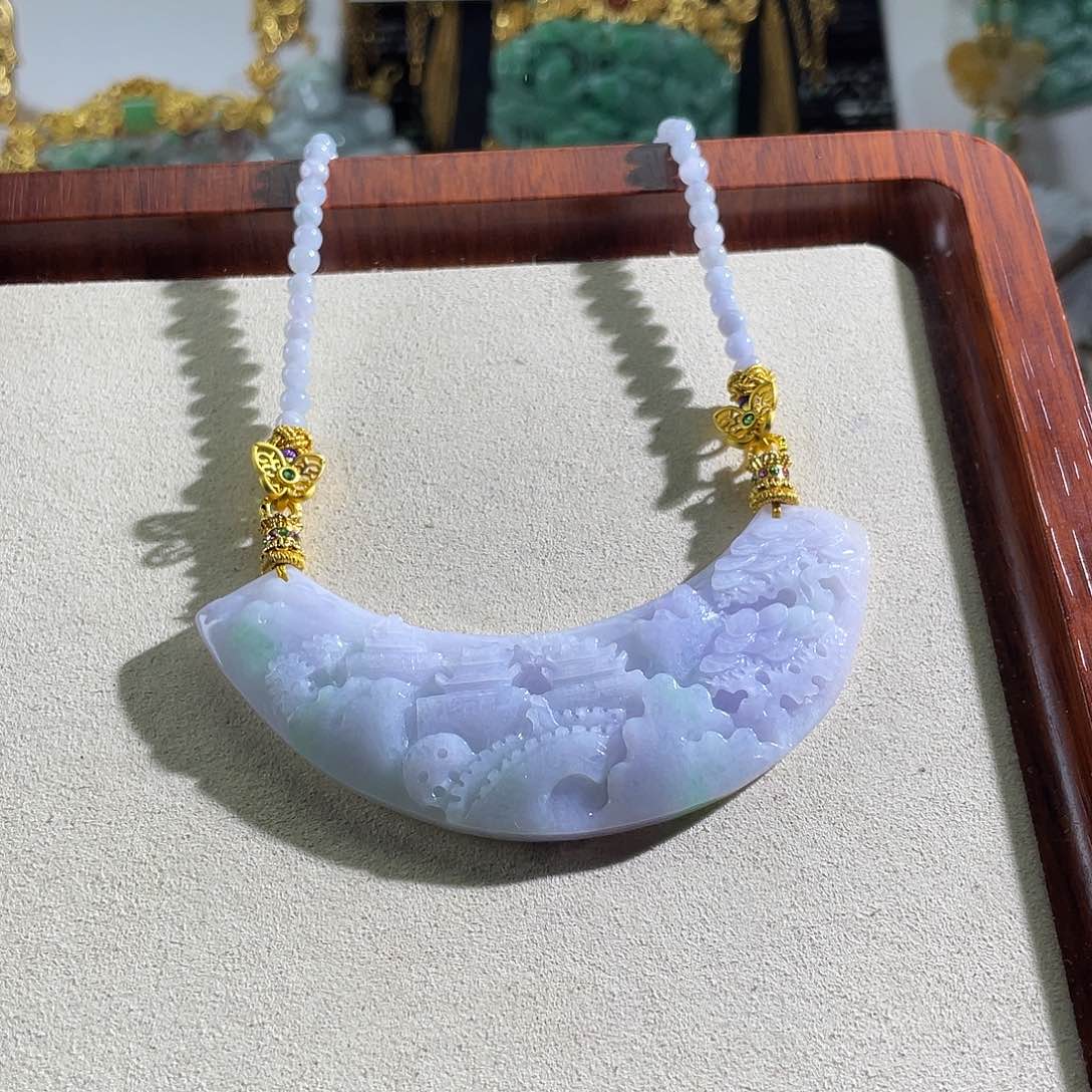 翡翠未镶嵌颈饰翡翠山水弯弯