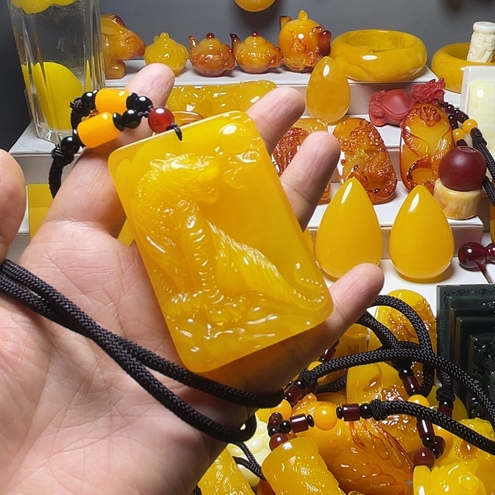 揺***抖虎虎生威挂件 服饰配饰