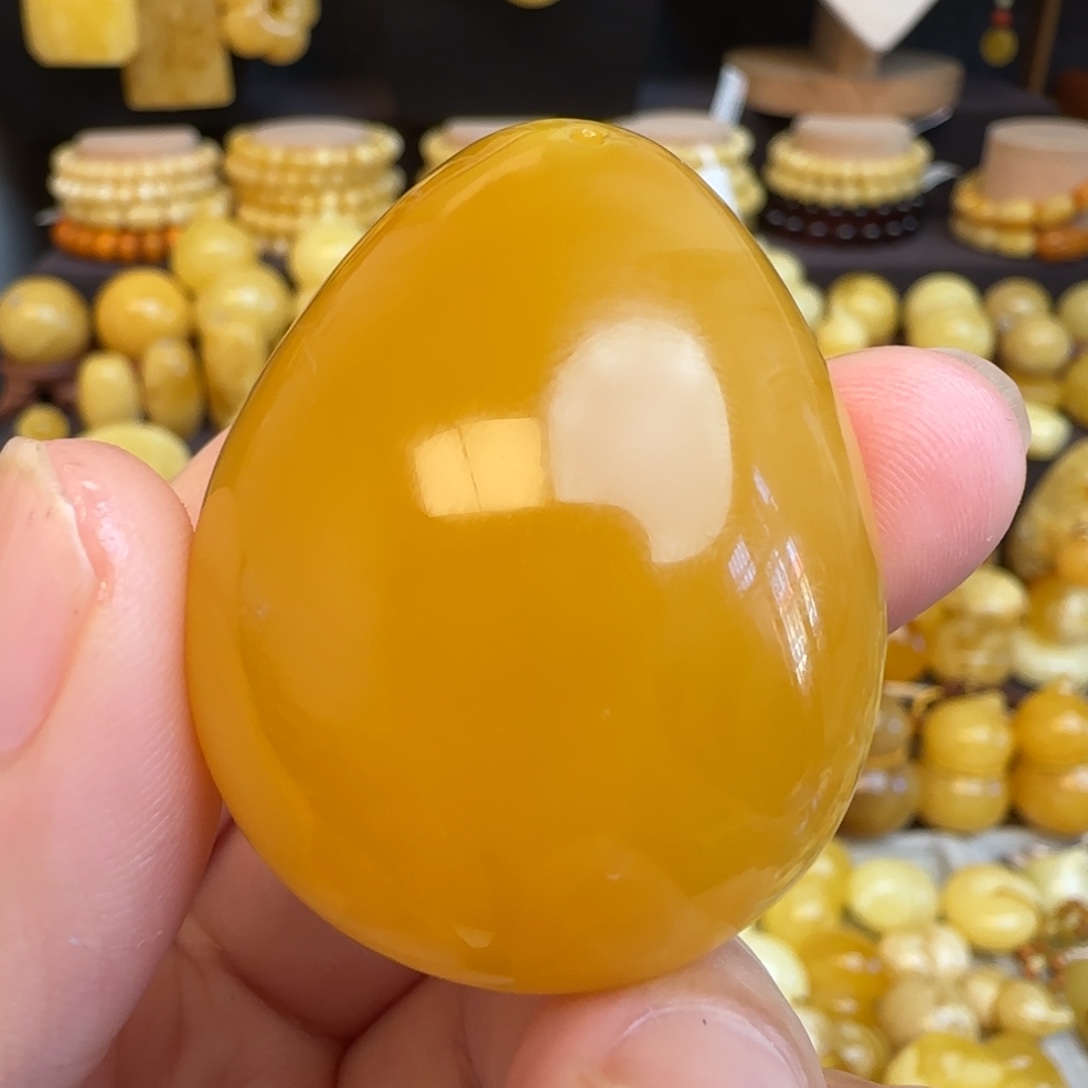 琥珀未镶嵌吊坠(赠链)天然俄料鸡油黄蜜蜡水滴吊坠