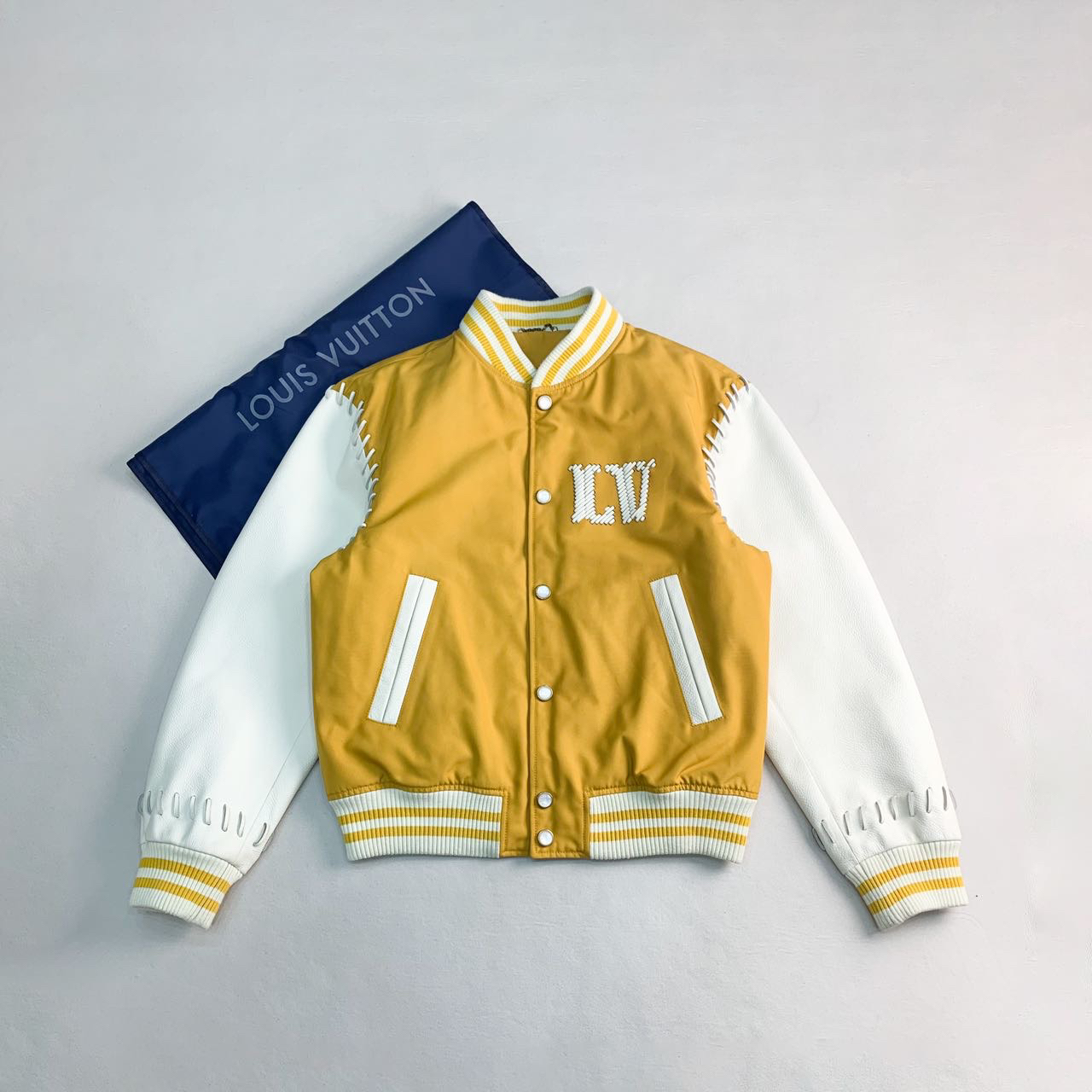 未使用 LouisVuitton/路易威登 lv棒球服外套54码编码xb3666