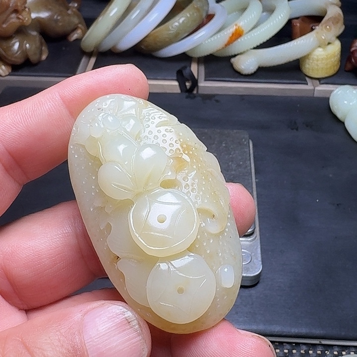 和田玉未镶嵌挂件