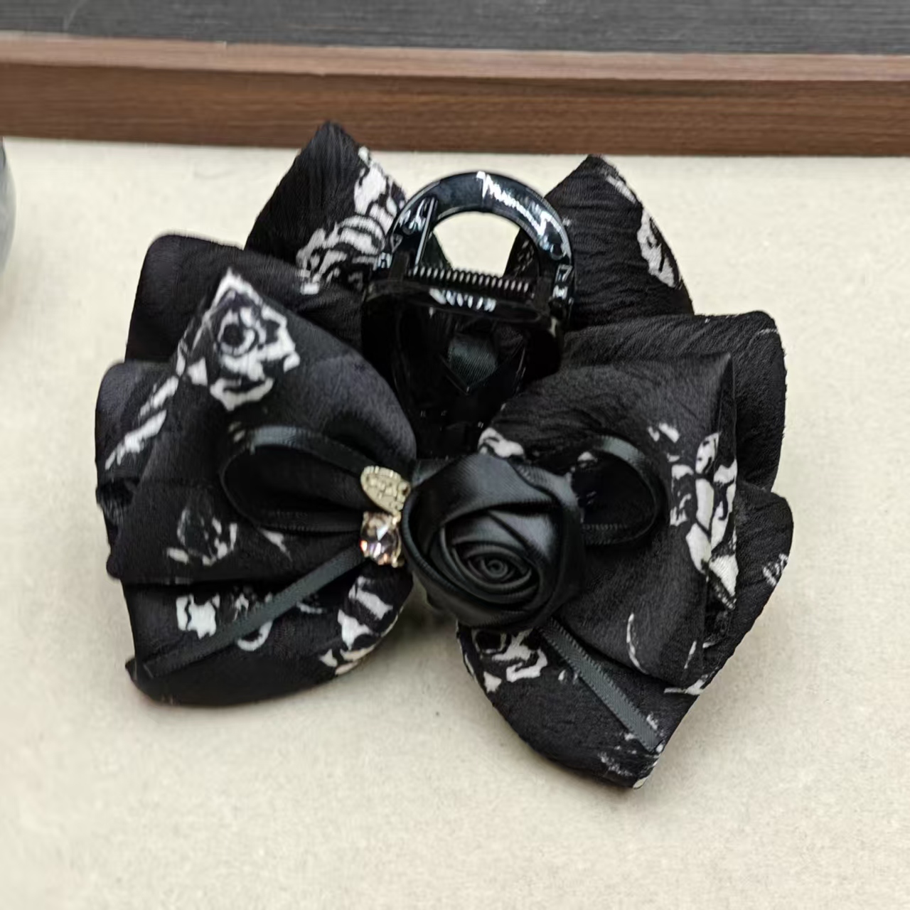 芙奈琪00120高端轻奢玫瑰花抓夹