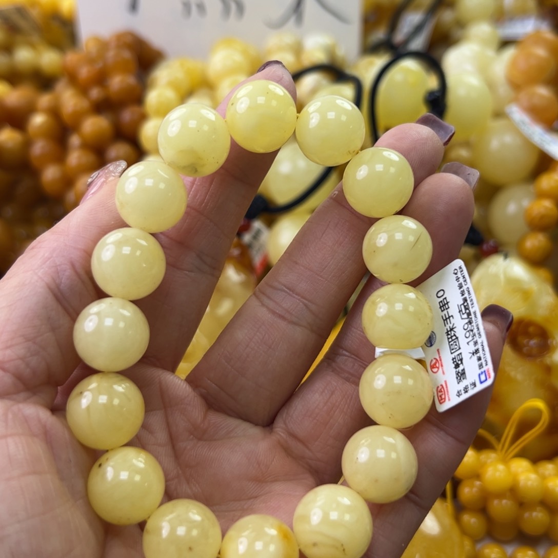 琥珀珠宝奇石未镶嵌