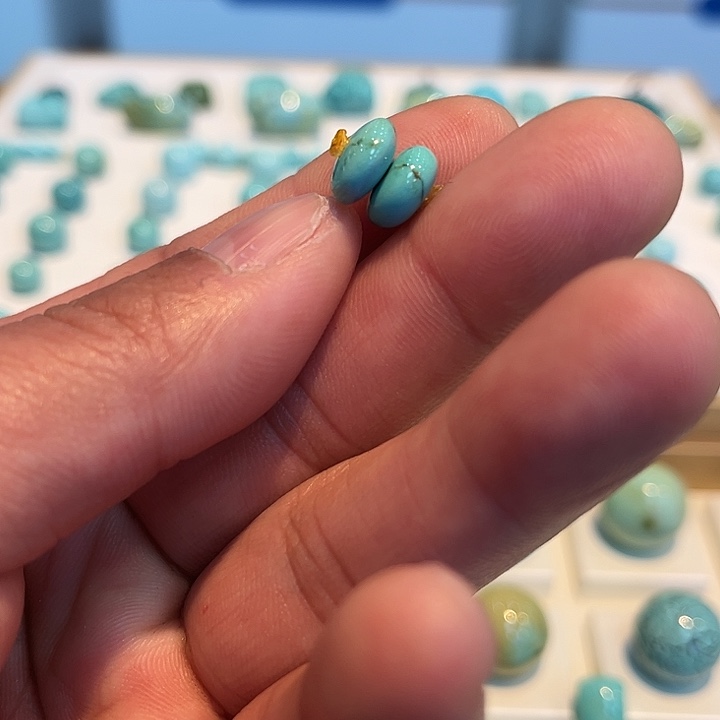 绿松石未镶嵌珠宝奇石