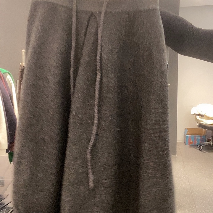 灰色半裙123456789