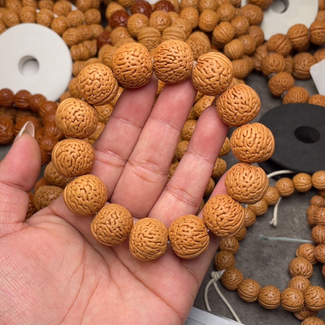 桃核手串白月光闪58