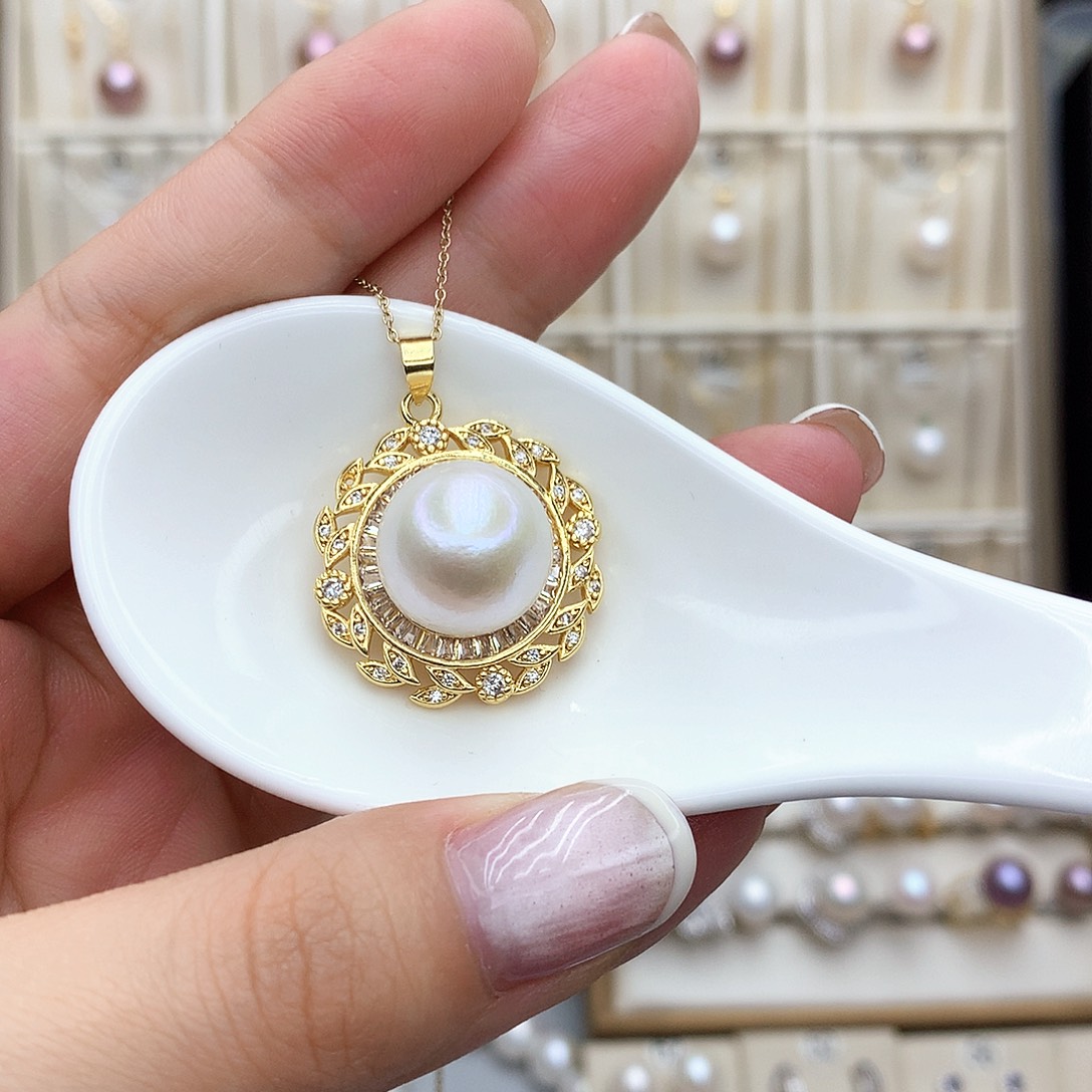 淡水珍珠合金吊坠(赠链)