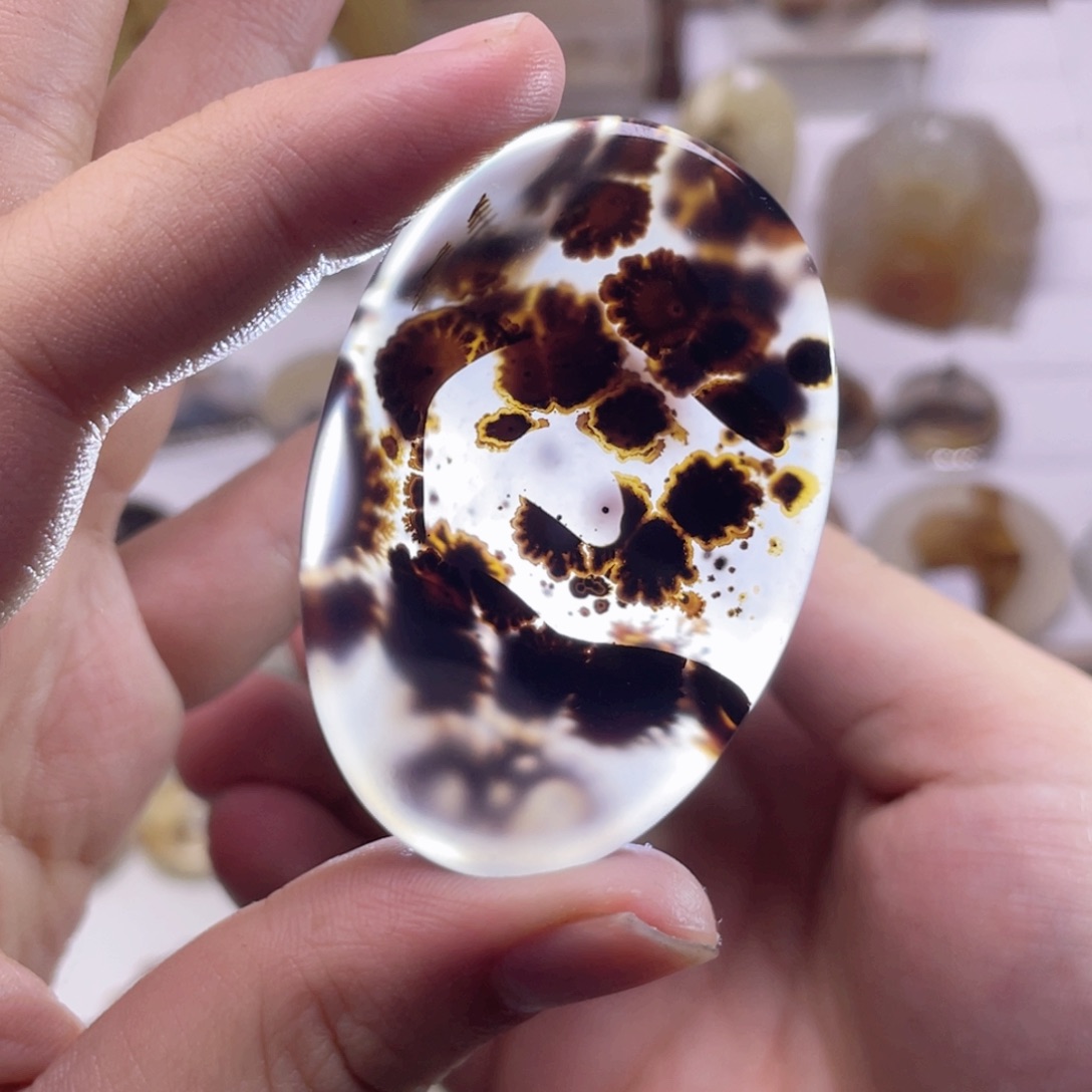 玛瑙/玉髓未镶嵌珠宝奇石