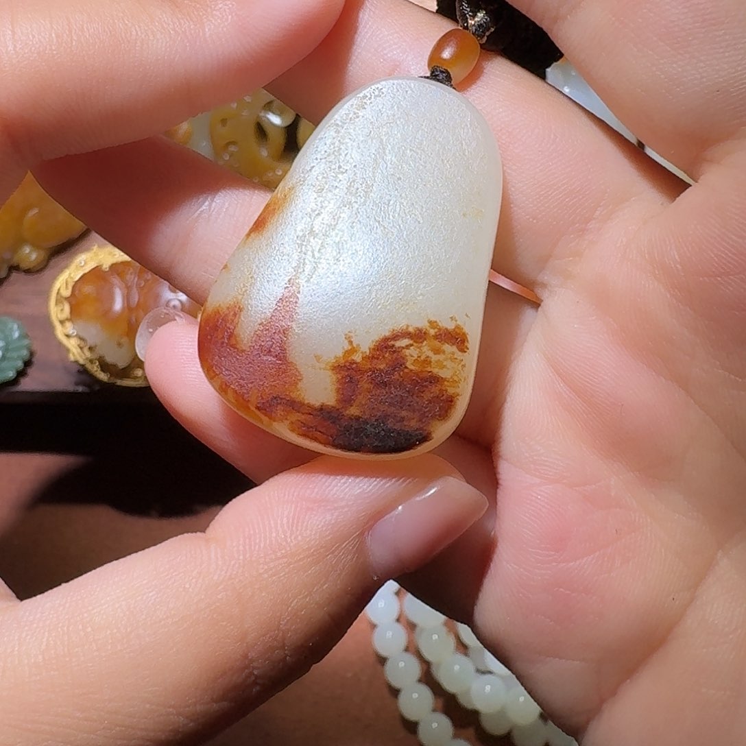 和田玉未镶嵌颈饰河****司